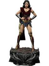 Figurine Wonder Woman dans Justice League par Prime 1