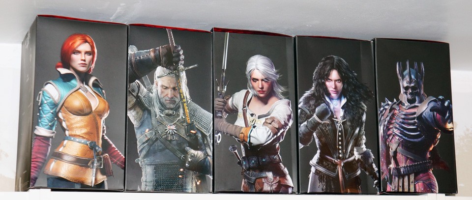 collection-carton-figurine-witcher-3