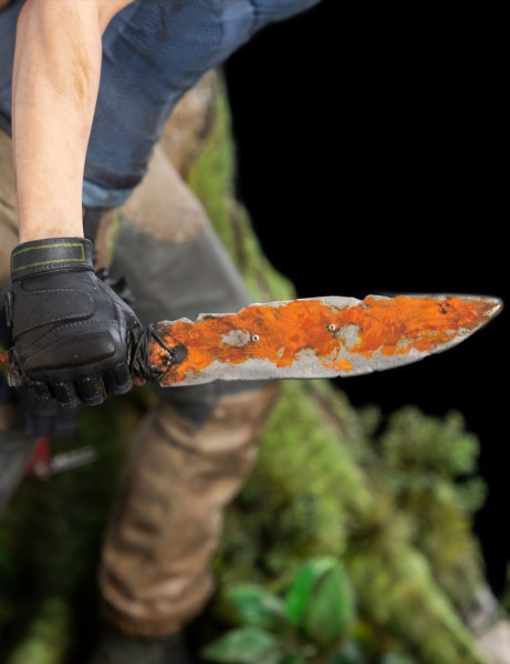 figurine lara croft weta couteau
