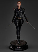 Statuette de Black Widow comme sur l'affiche du film par Queen studios