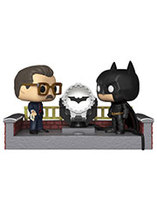 Figurine Pop! Movie Moment Batman avec le Batsignal