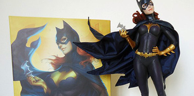 Unboxing figurine Batgirl Sideshow Premium Format