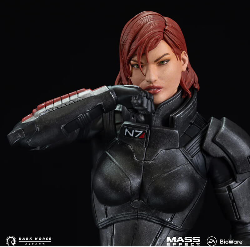Figurine Femshep, limitée à 1000 exemplaires - Mass Effect - Gaming Heads